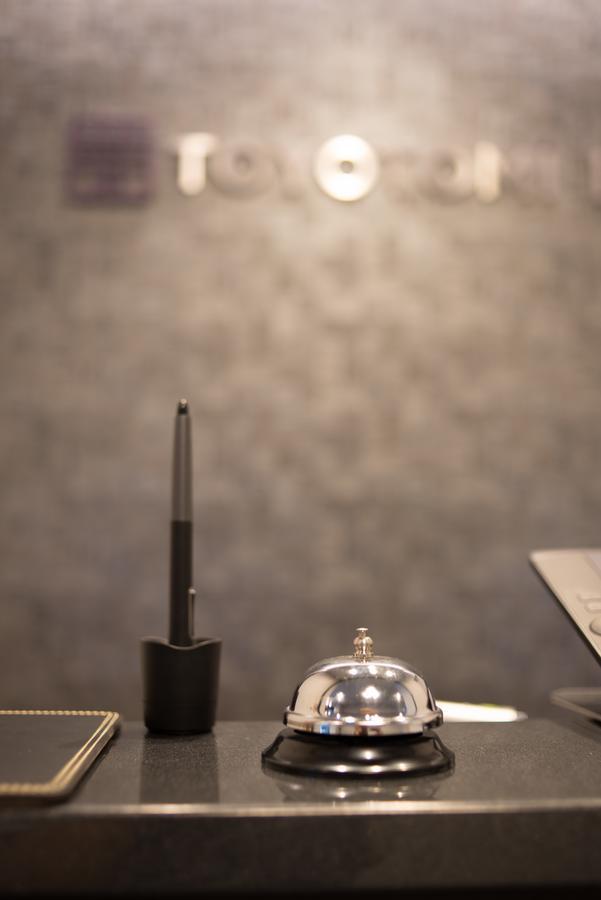 Toyotomi Inn 難波高津 Oszaka Kültér fotó